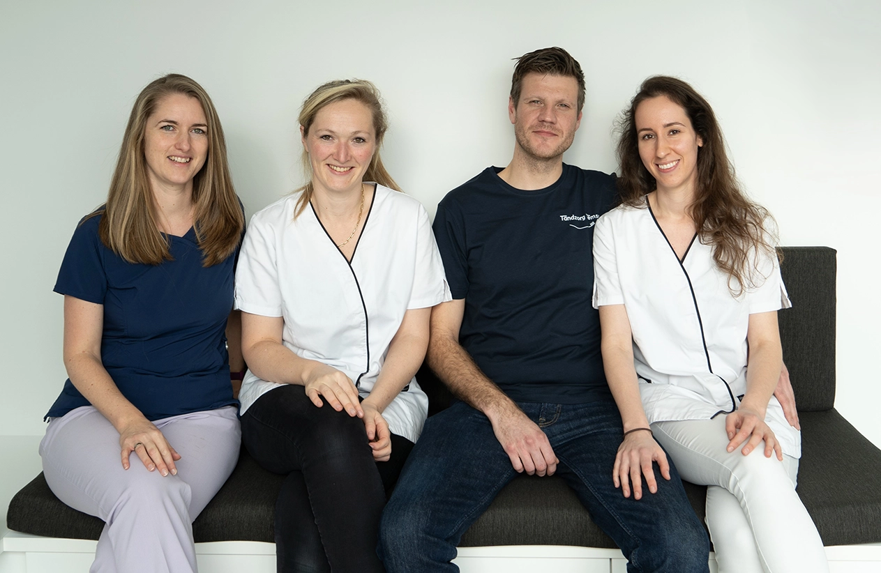 Groepsafbeelding van het team van Tandzorg Temse